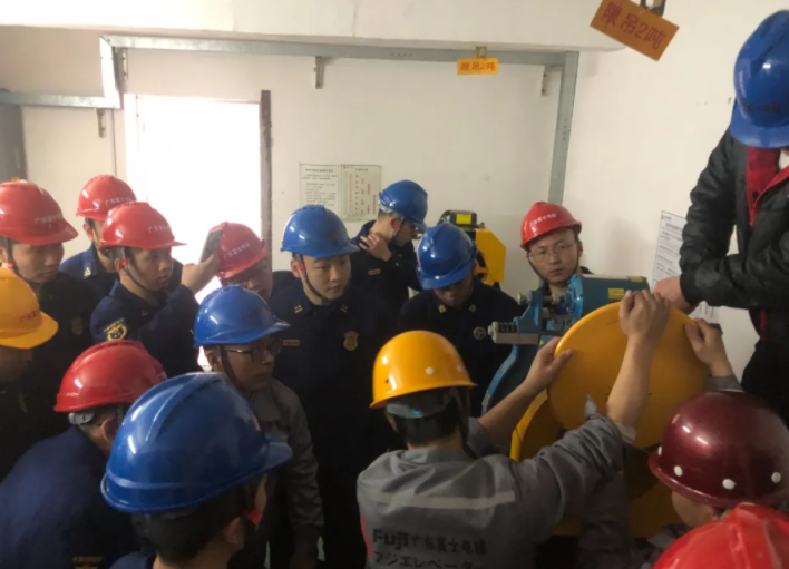防风险 助救援 | 九游网页版·官方版在线入口-九游(中国)
助力2024年湖南省消防救援队伍基层指挥员培训(郴州承训点) 防风险 助救援 | 九游网页版·官方版在线入口-九游(中国)
助力2024年湖南省消防救援队伍基层指挥员培训(郴州承训点)